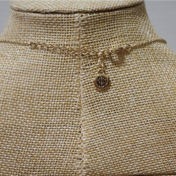 Tommy Hilfiger‎ gold tone necklace - Picture 5 of 5